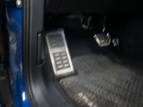 Certified 2025 Volkswagen Atlas Cross Sport SEL Premium R-Line image 35