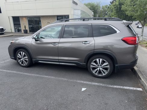 Used 2021 Subaru Ascent Touring w/ Popular Package #2A AWD/4WD image 1
