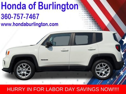 Used 2023 Jeep Renegade Latitude AWD/4WD image 3