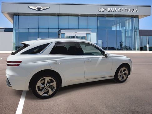Used 2026 Genesis GV70 2.5T image 9