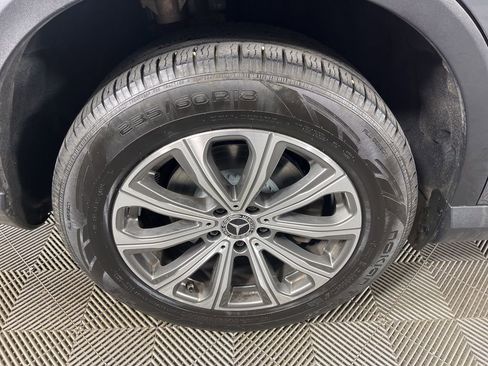 Used 2023 Mercedes-Benz GLC 300 4MATIC image 14