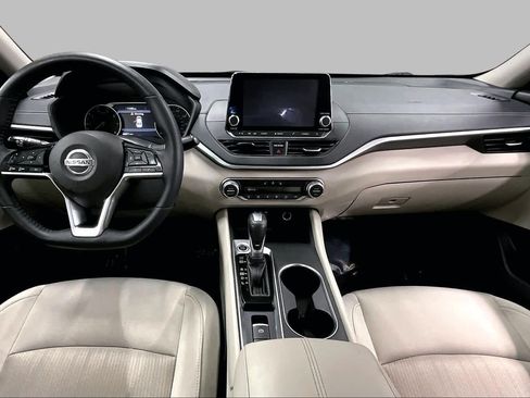 Used 2019 Nissan Altima 2.5 SV FWD image 15