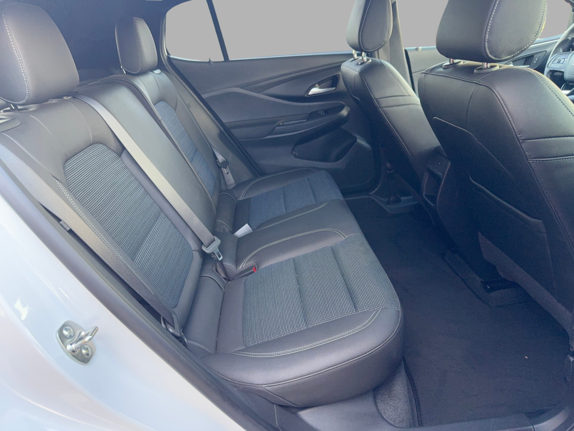 Used 2026 Buick Envista Preferred FWD image 29