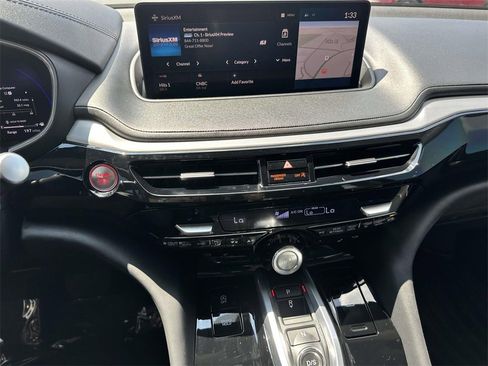Used 2024 Acura MDX FWD w/ Technology Package image 17