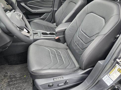 Used 2022 Volkswagen Jetta SEL FWD image 24