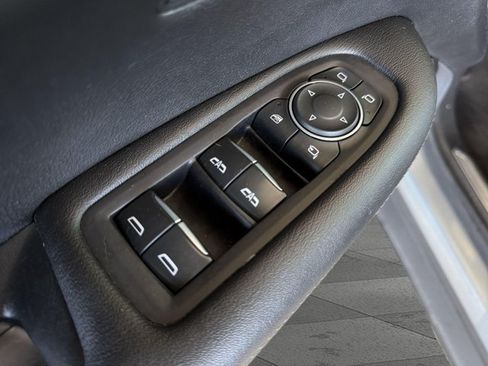 Used 2022 Cadillac XT5 Premium Luxury FWD image 9