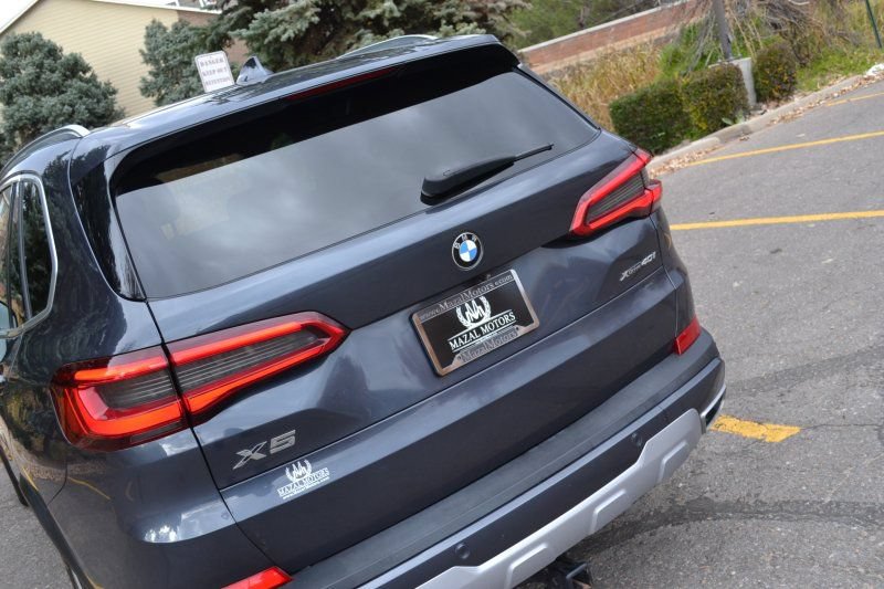 Used 2019 BMW X5 xDrive40i w/ Convenience Package AWD/4WD image 11