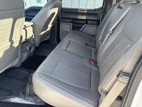 Used 2018 Ford F150 Lariat image 29