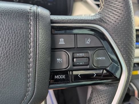 Used 2024 Toyota Sequoia Capstone AWD/4WD image 20