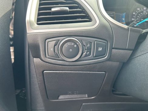 Used 2020 Ford Edge SEL AWD/4WD image 15