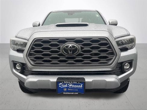 Used 2022 Toyota Tacoma TRD Sport w/ TRD Premium Sport Package AWD/4WD image 2