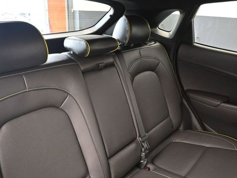 Used 2020 Hyundai Kona Limited FWD image 14
