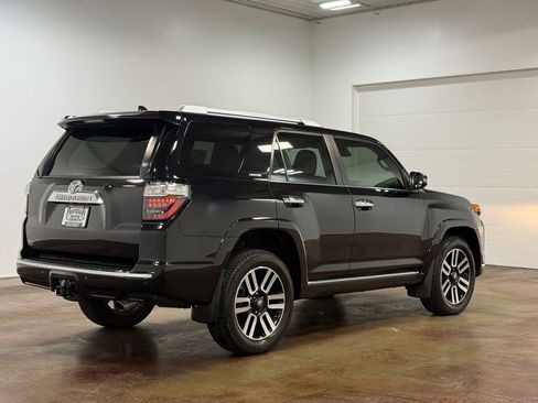 Used 2020 Toyota 4Runner Limited image 24