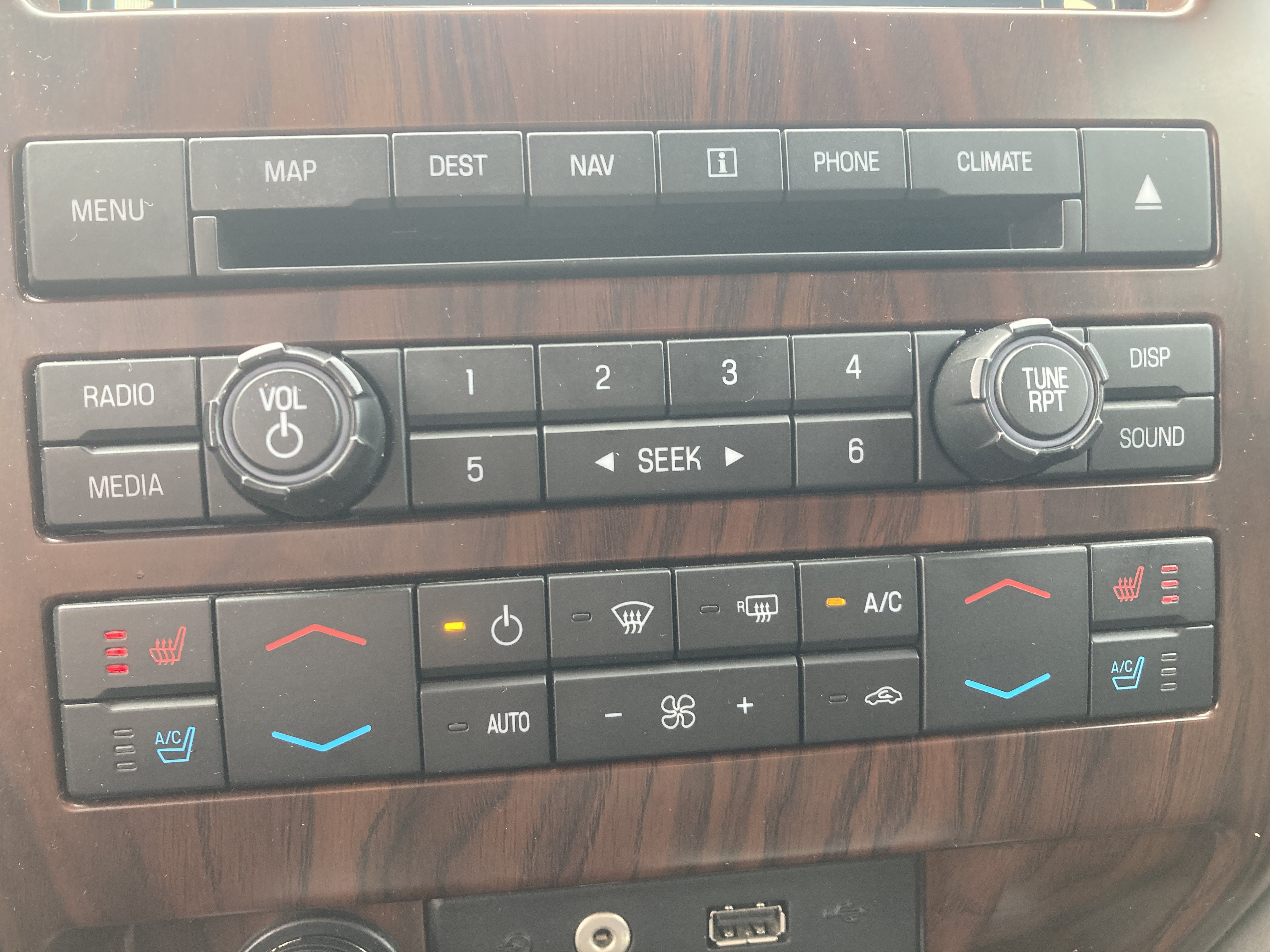 Used 2012 Ford F150 Lariat w/ Lariat Chrome Pkg AWD/4WD image 17