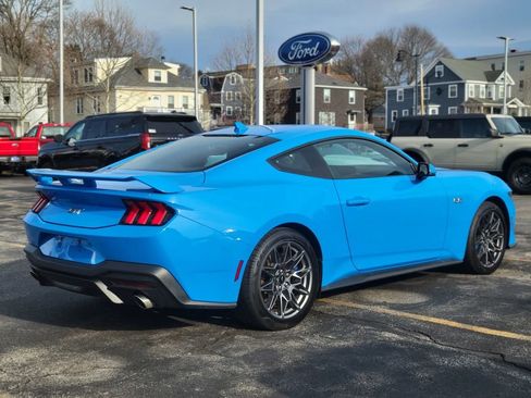 Used 2025 Ford Mustang GT Premium w/ GT Performance Package image 5