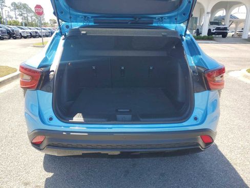 Certified 2025 Chevrolet Trax RS w/ Driver Confidence Package FWD image 5