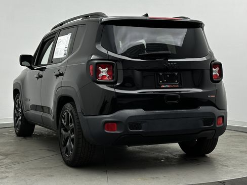 Used 2018 Jeep Renegade Altitude image 5