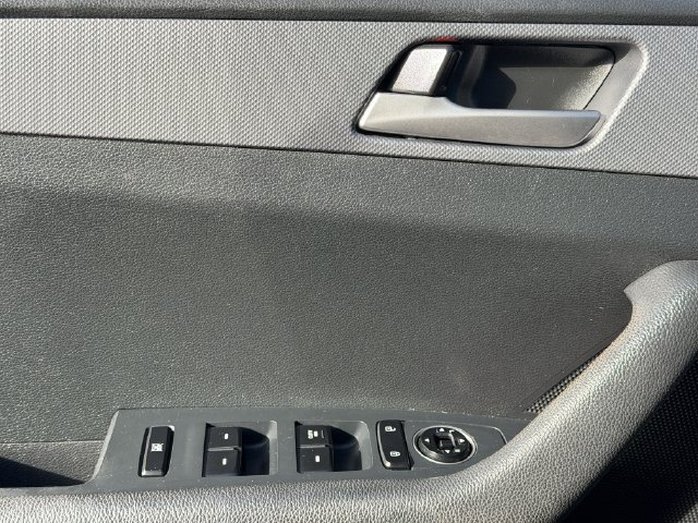Used 2019 Hyundai Sonata SE FWD image 21