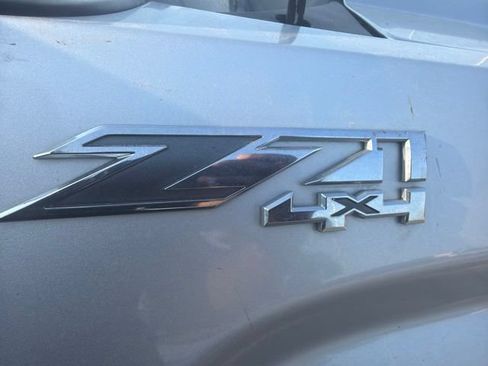 Used 2018 GMC Sierra 1500 SLT w/ SLT Premium Package AWD/4WD image 11