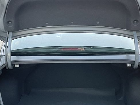 Used 2025 Hyundai Elantra Blue image 25