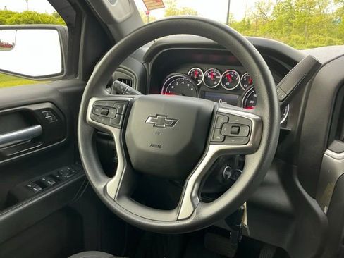 Used 2021 Chevrolet Silverado 1500 Custom Trail Boss w/ Safety Confidence Package AWD/4WD image 23