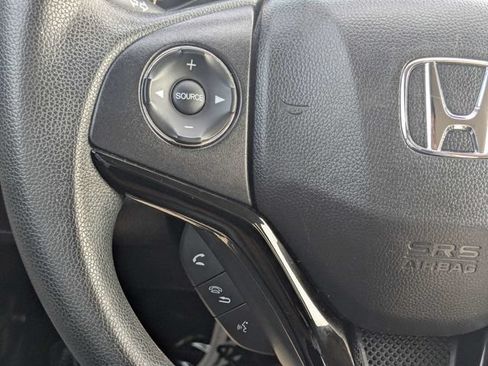 Used 2019 Honda HR-V LX image 23