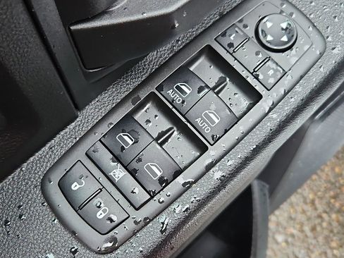 Used 2022 RAM 1500 Tradesman w/ Popular Equipment Group image 10