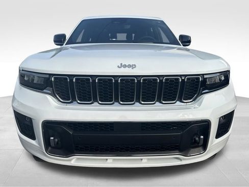 Used 2024 Jeep Grand Cherokee L Overland w/ Trailer Tow Package AWD/4WD image 3