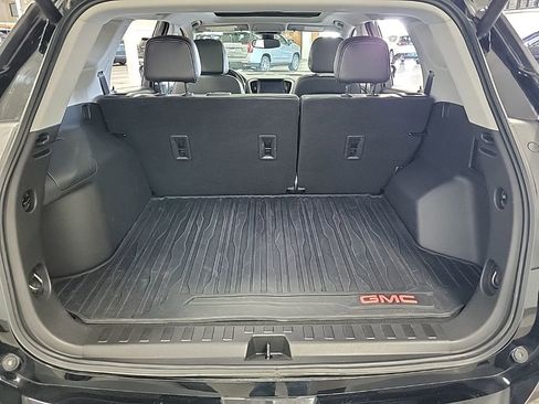 Used 2022 GMC Terrain SLT w/ Infotainment Package II AWD/4WD image 11