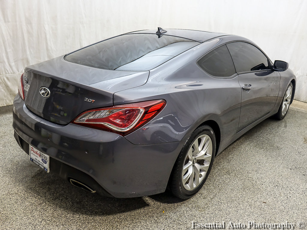 Used 2014 Hyundai Genesis 2.0T RWD image 8