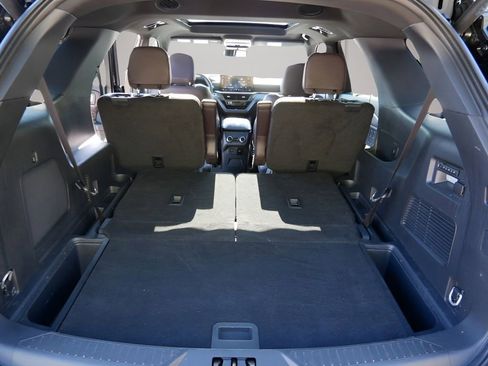 Used 2025 Ford Explorer Platinum w/ LUX Leather Package AWD/4WD image 12