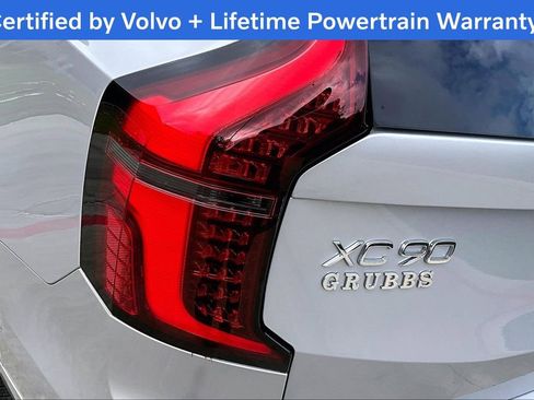 Certified 2025 Volvo XC90 B6 Plus image 40