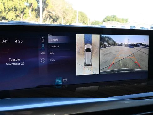 Certified 2025 Cadillac Escalade Sport Platinum image 13