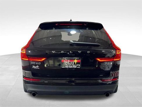 Used 2021 Volvo XC60 T5 Momentum AWD/4WD image 6