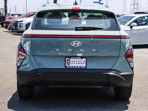 New 2026 Hyundai Kona SE FWD image 8
