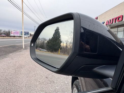 Used 2019 Audi Q8 Premium w/ Convenience Package image 11