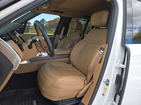 Used 2025 Land Rover Range Rover Autobiography image 14
