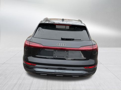 Used 2024 Audi Q8 e-tron Premium Plus image 7