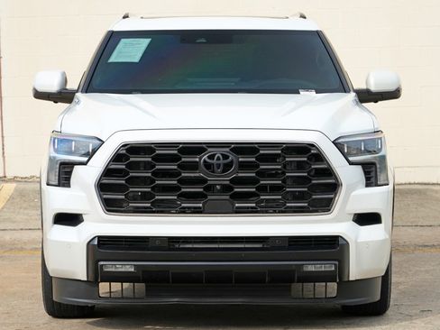 Used 2024 Toyota Sequoia Platinum AWD/4WD image 52