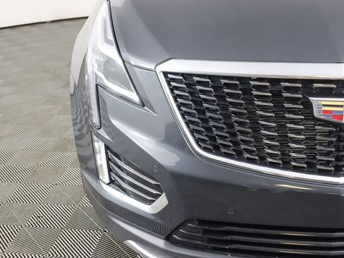 Used 2021 Cadillac XT5 Premium Luxury image 16