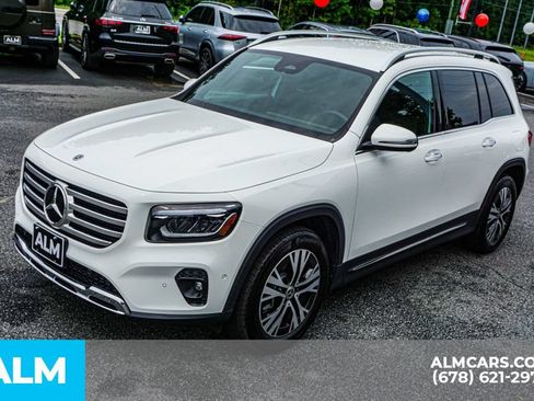 Used 2024 Mercedes-Benz GLB 250 image 14