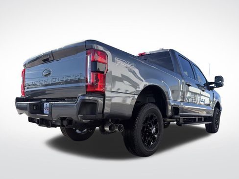 Used 2026 Ford F350 Lariat w/ Black Appearance Package image 19