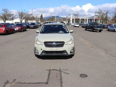 Used 2017 Subaru Crosstrek 2.0i Limited image 2