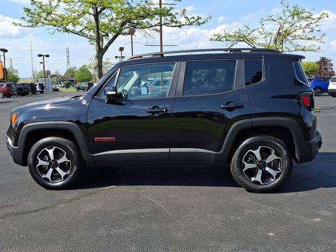 Certified 2022 Jeep Renegade Trailhawk AWD/4WD image 7