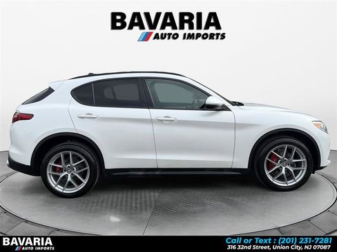 Used 2018 Alfa Romeo Stelvio Ti Sport image 6
