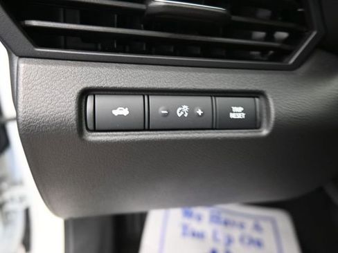 Used 2025 Nissan Altima 2.5 S FWD image 18