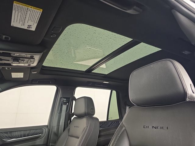 Used 2022 GMC Yukon Denali AWD/4WD image 27