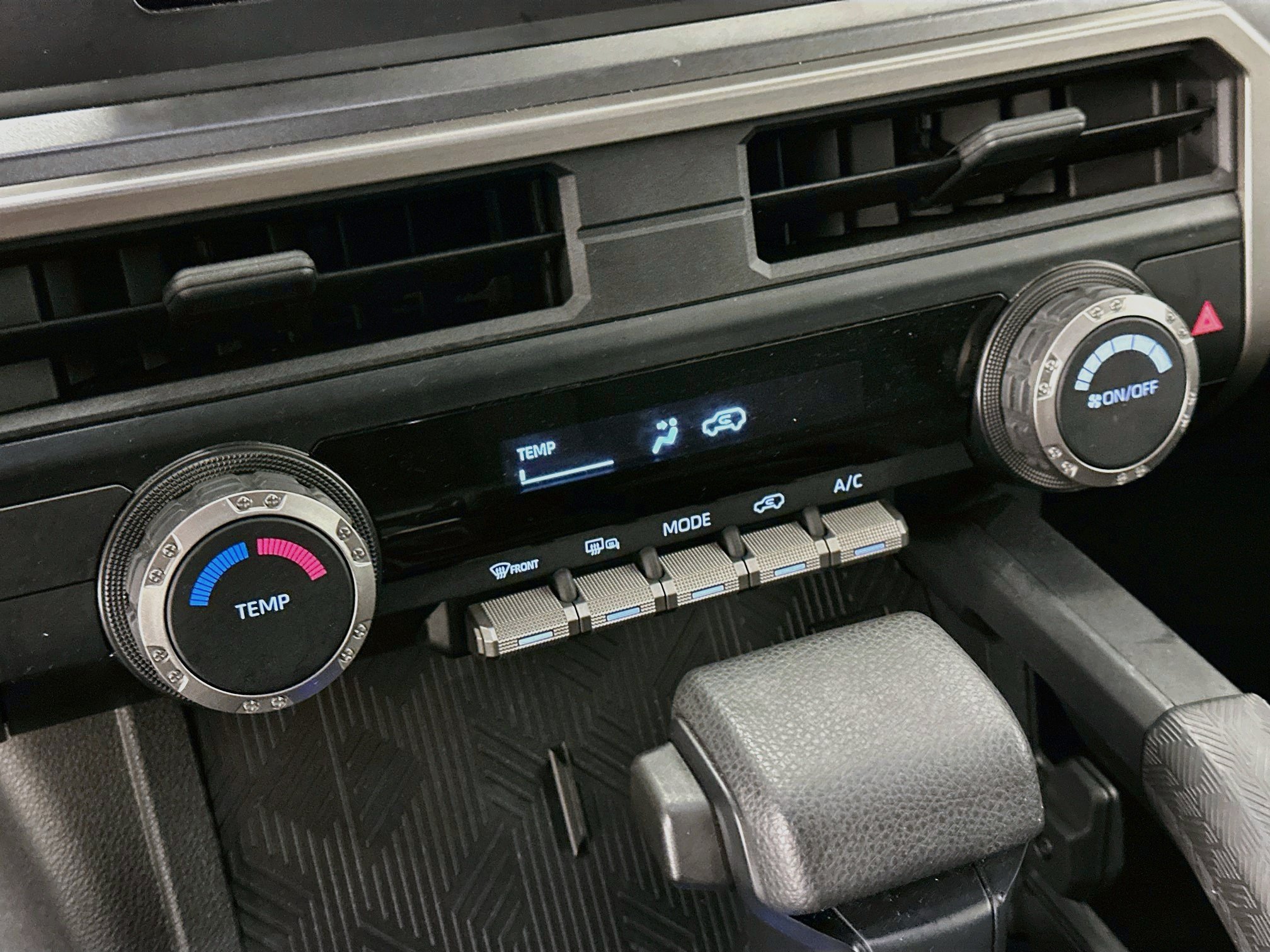 Used 2025 Toyota 4Runner SR5 AWD/4WD image 24