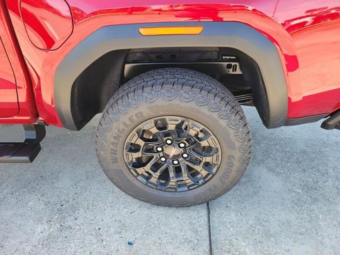 New 2026 GMC Canyon Elevation w/ Convenience Package image 8