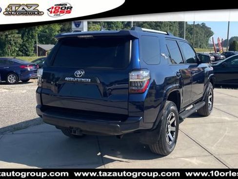 Used 2018 Toyota 4Runner TRD Off-Road Premium AWD/4WD image 7